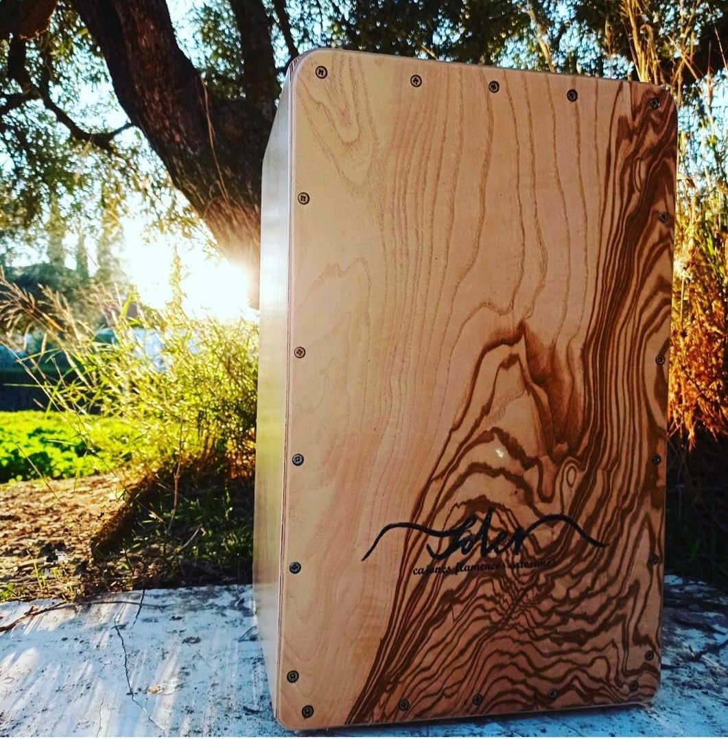cajón artesanal